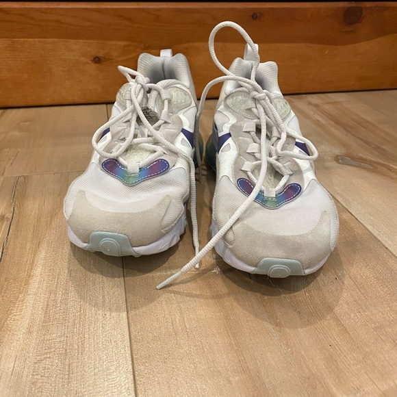 White and mixed colors, 270 nike react shoes 3.5 size ￼good condition - Picture 5 of 8